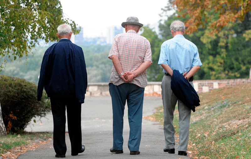 Zbog nedostatka radne snage poslodavci sve više zapošljavaju penzionere