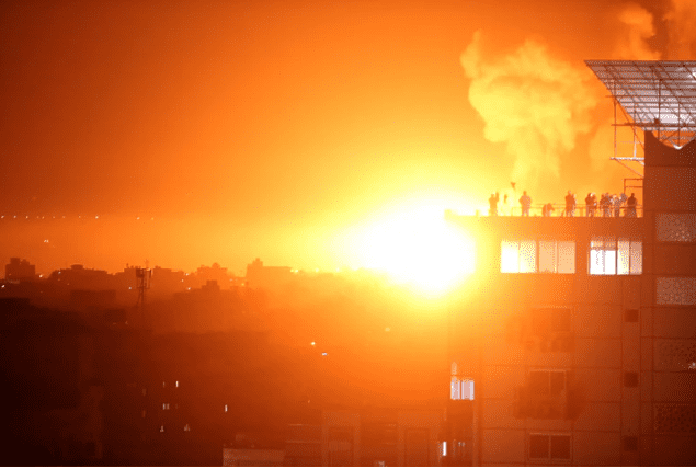 Izrael izveo zračne napade u pojasu Gaze, napali Hamas i u južnom Libanu