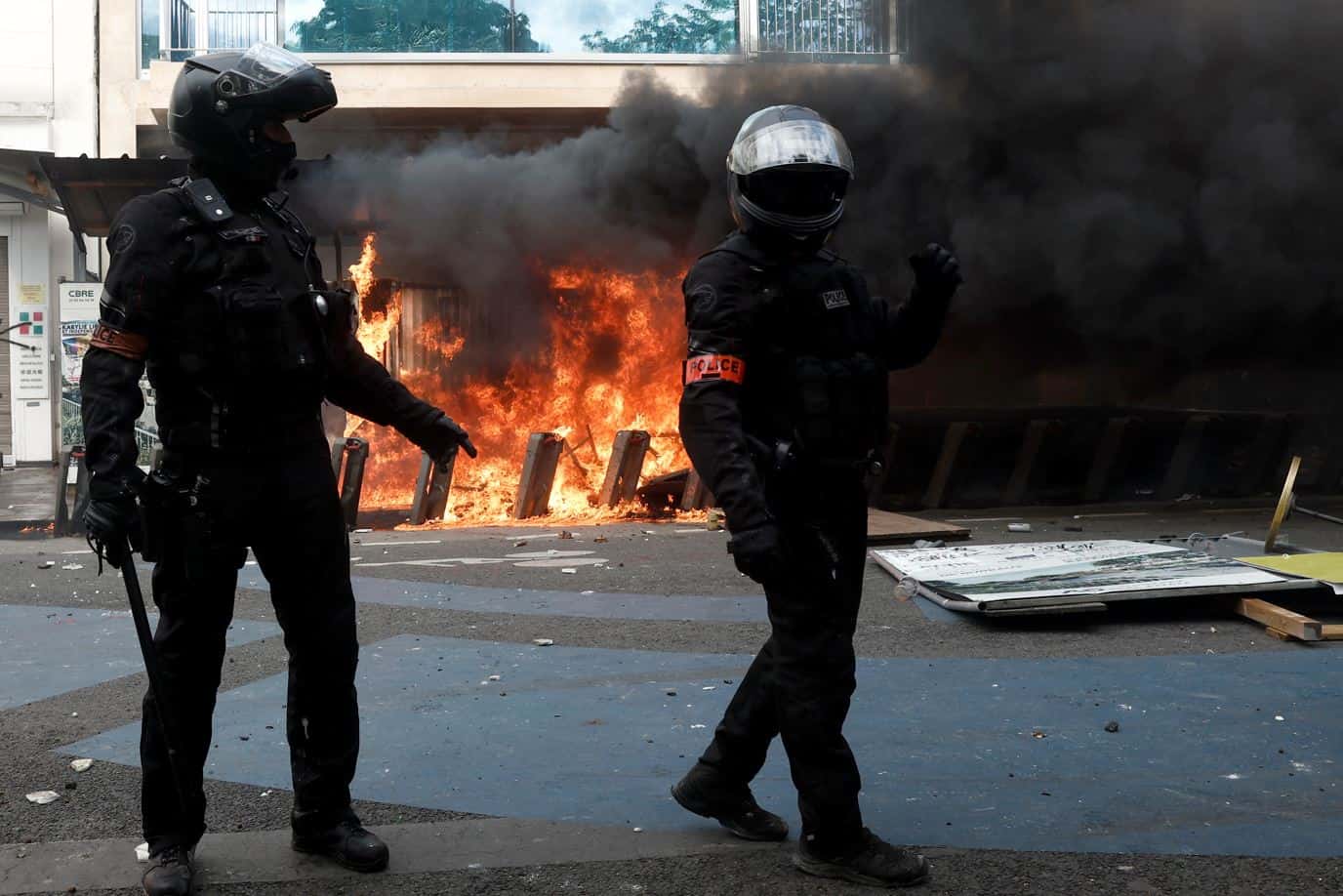 Napet Praznik rada u Francuskoj: Povrijeđeno 108 policajaca, blizu 300 uhapšenih
