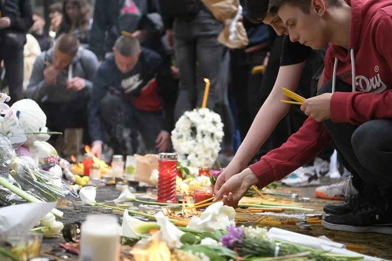 U petak dan žalosti u BIH povodom nezapamćene tragedije u Beogradu