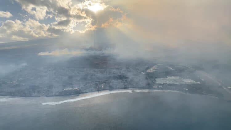 Požar na Havajima i dalje aktivan, najmanje 36 ljudi poginulo