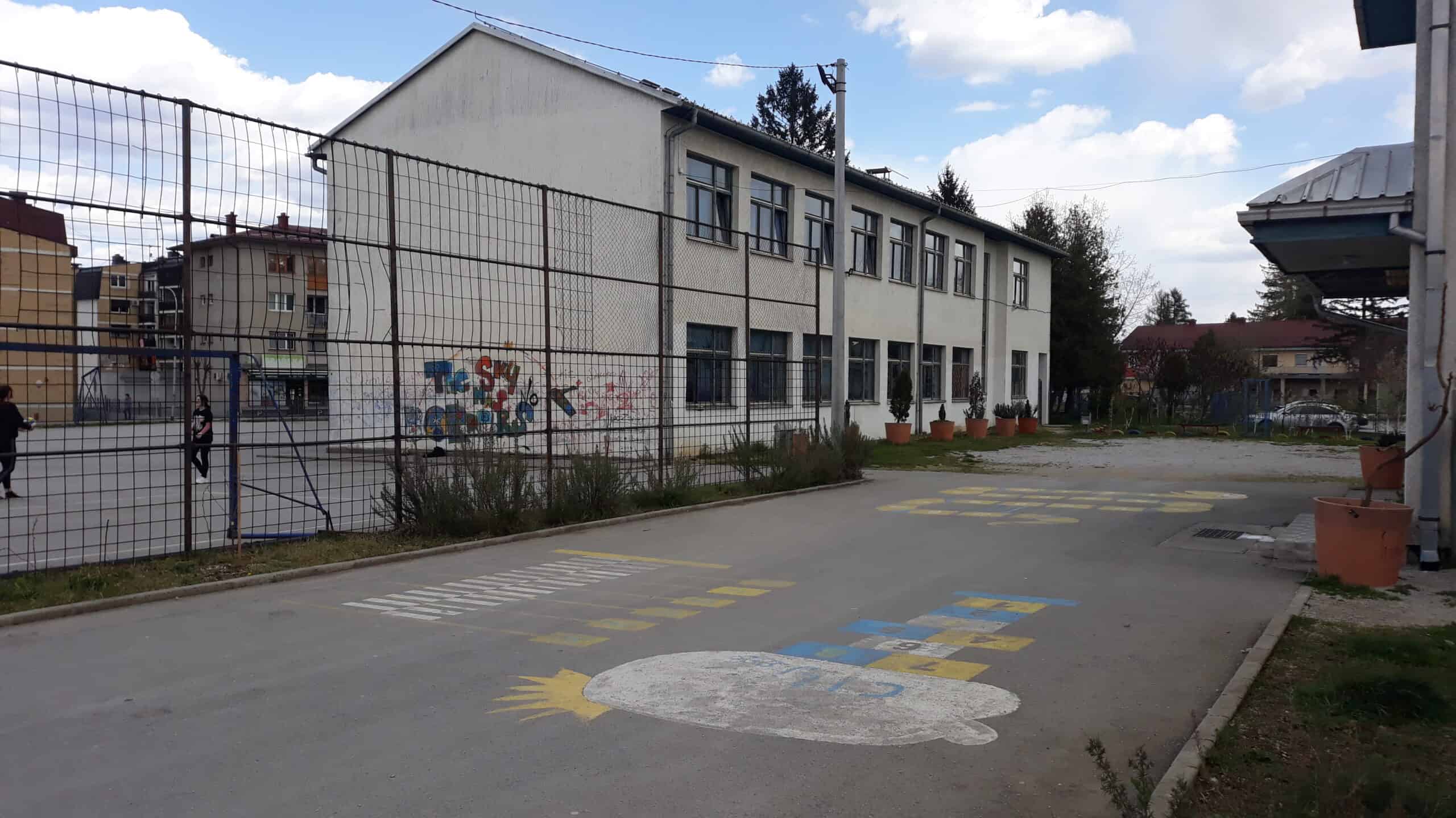 Četvrti septembar otvara vrata škola i školskih učionica