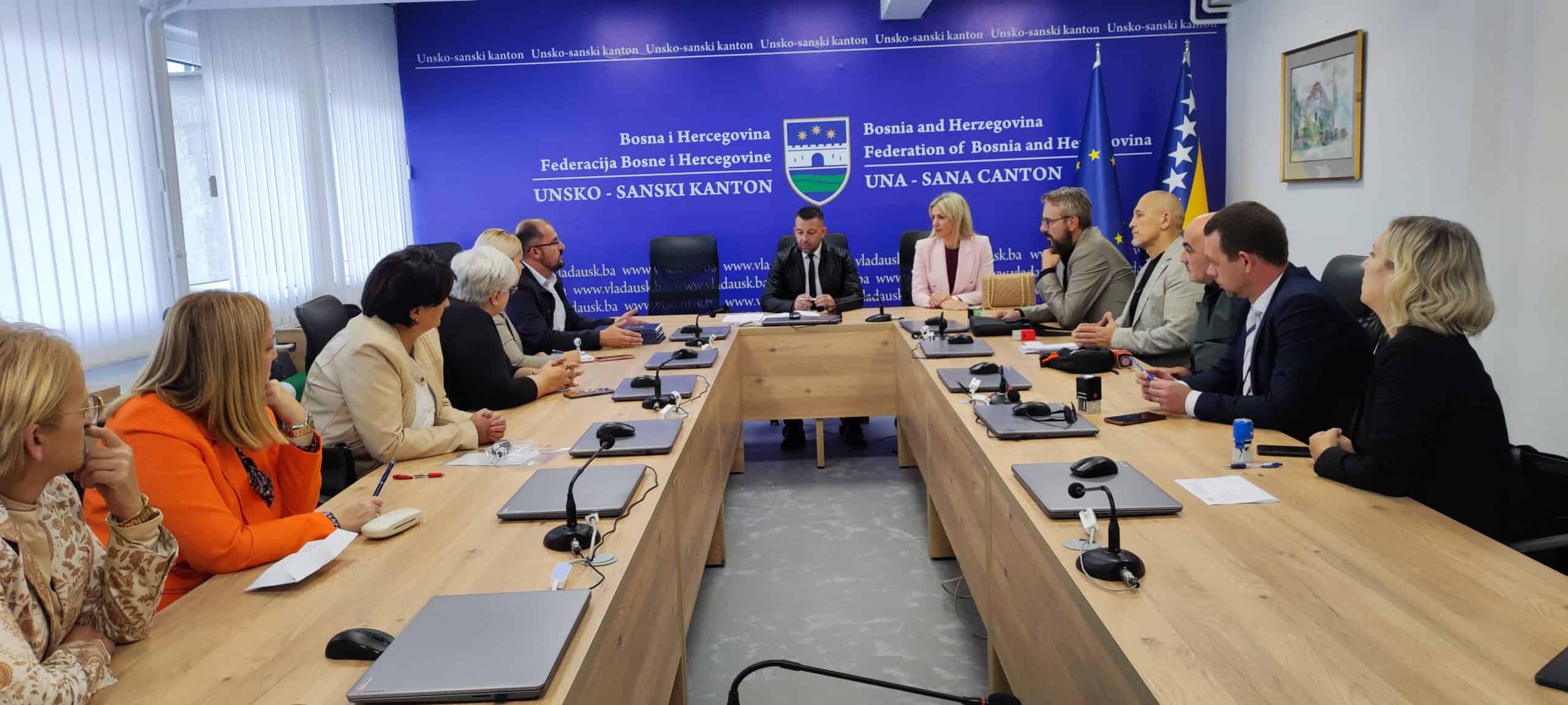 Potpisani ugovori o sufinansiranju projekata za 11 medija sa područja USK