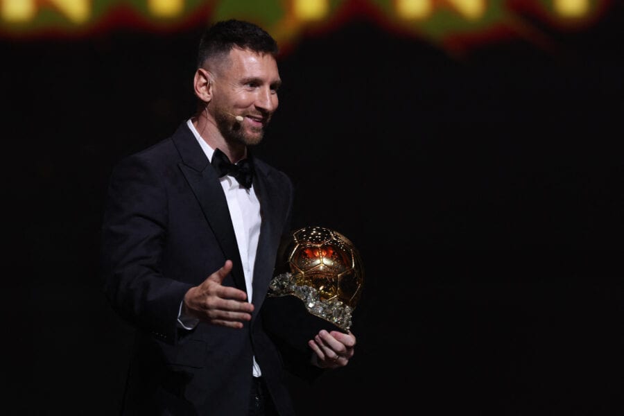 Lionel Messi osmi put u karijeri osvojio Zlatnu loptu