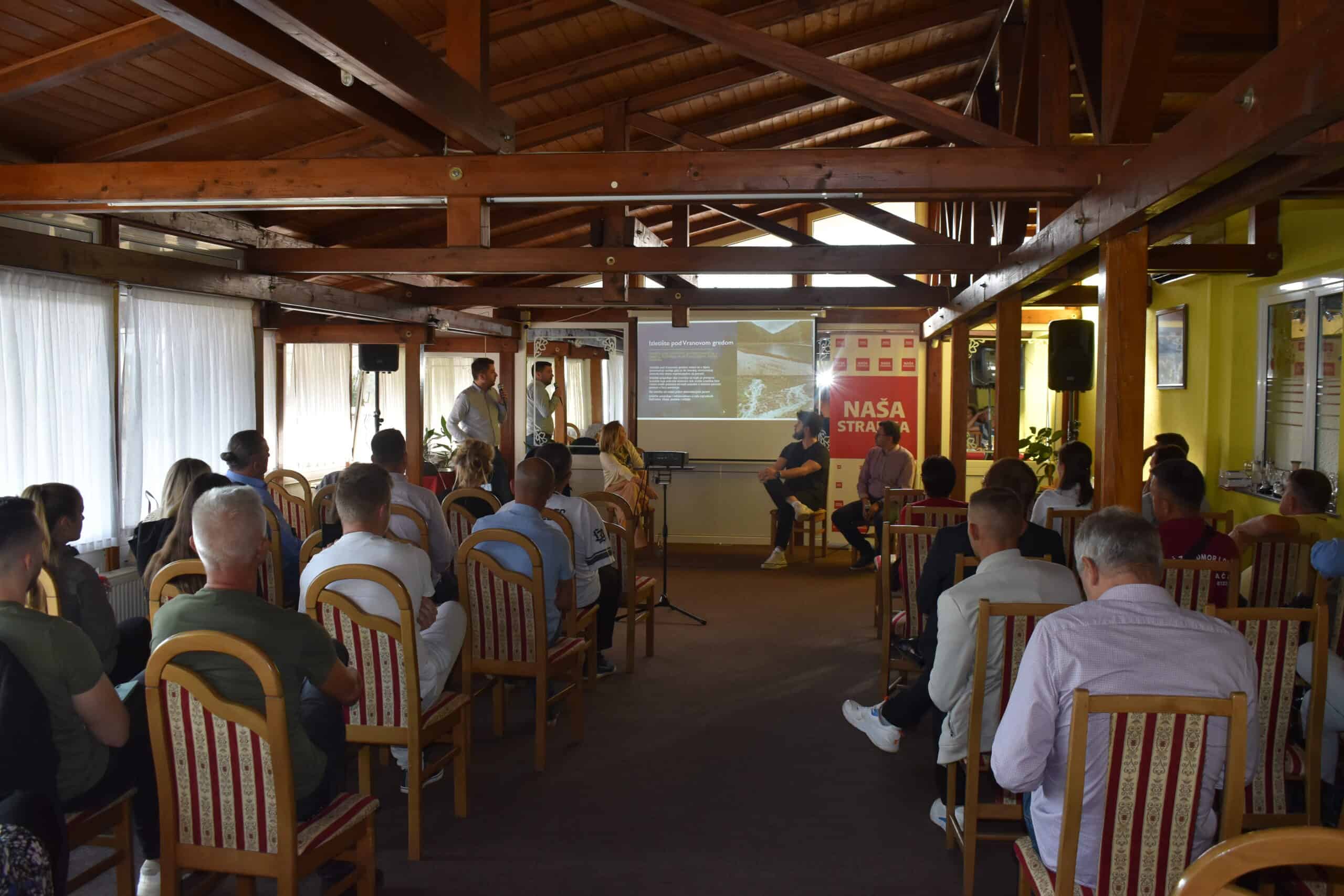 Održana javna tribina “Turistički potencijali Velike Kladuše i Krajine”