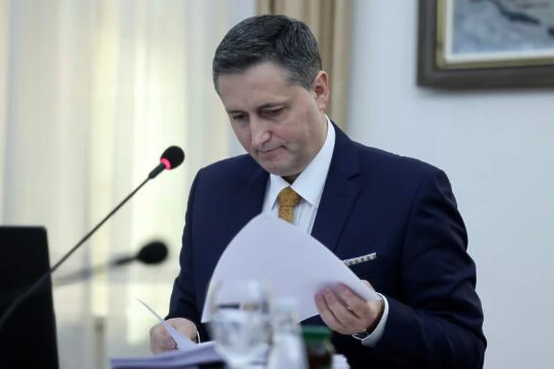 Političari iz RS-a opet udaraju na visokog predstavnika, Bećirović traži hitnu reakciju