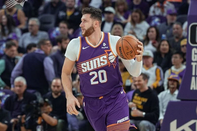 Nurkić izvrstan u debiju za Phoenix, upisao double-double