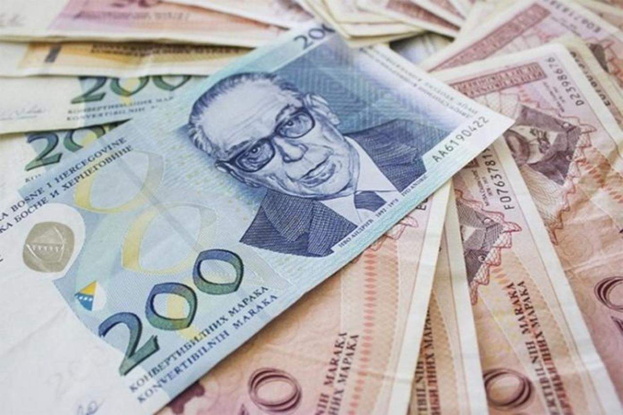 Poznat datum isplate septembarskih invalidnina