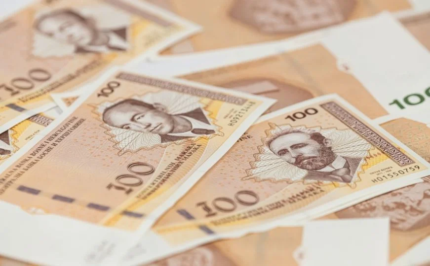 Poznat datum isplate sredstava roditeljima njegovateljima u FBiH
