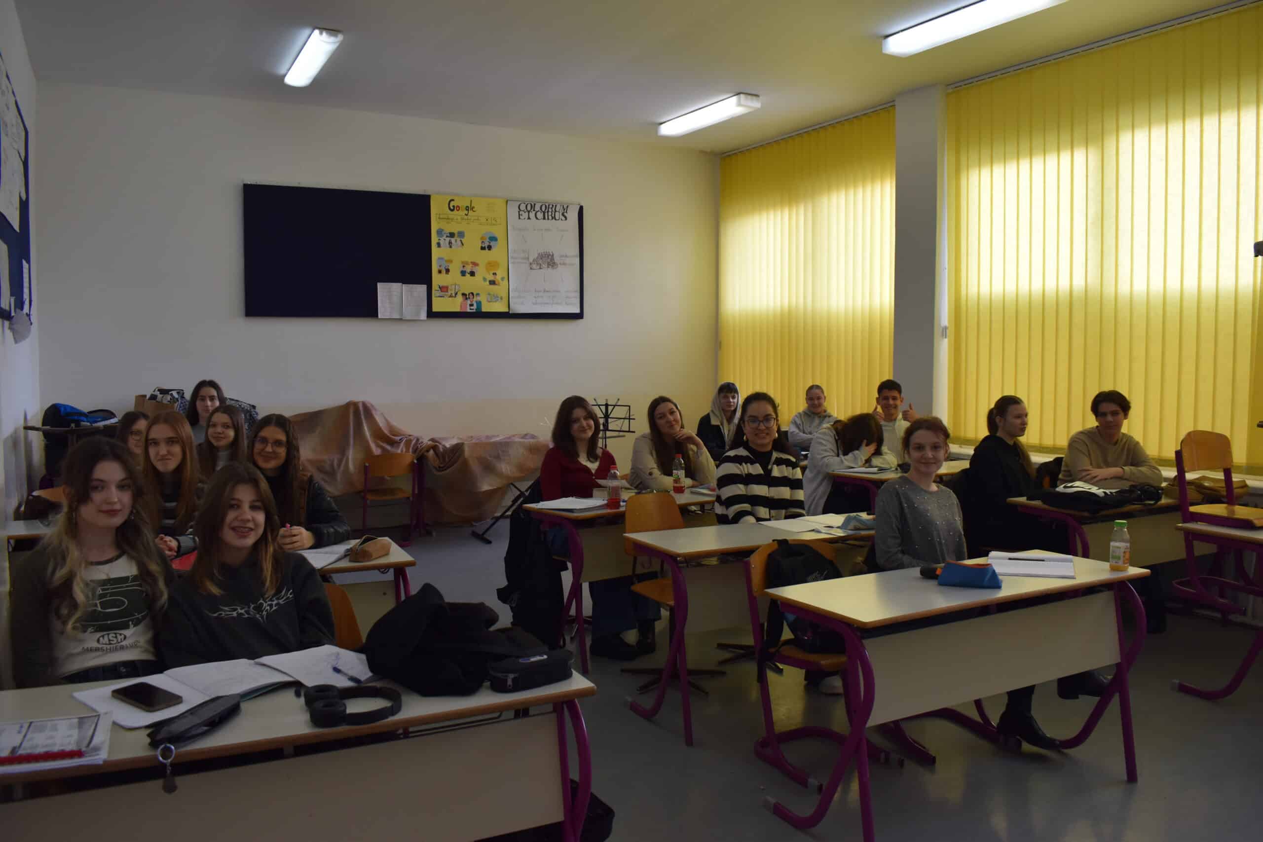 Međunarodni dan obrazovanja učenici i profesori provode u iščekivanju reforme obrazovanja ￼