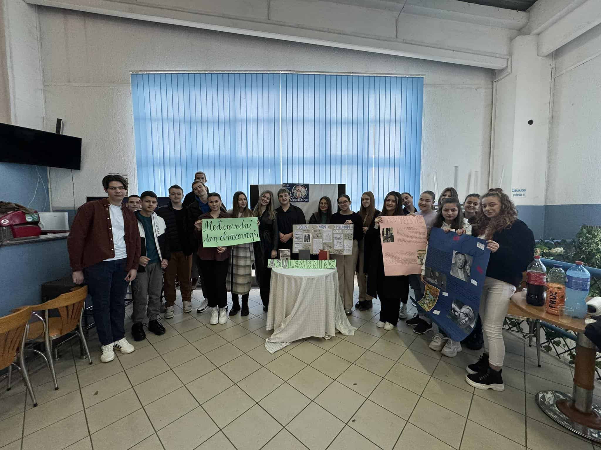 Lokalni tim Velike Kladuše Asocijacije srednjoškolaca u BiH obilježio Međunarodni dan obrazovanja