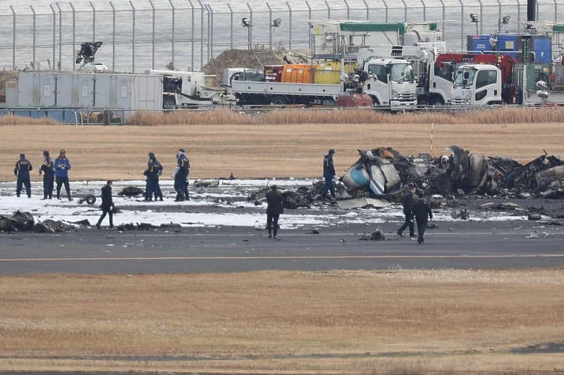 Japanci pokrenuli istragu o sudaru aviona na aerodromu u Tokiju