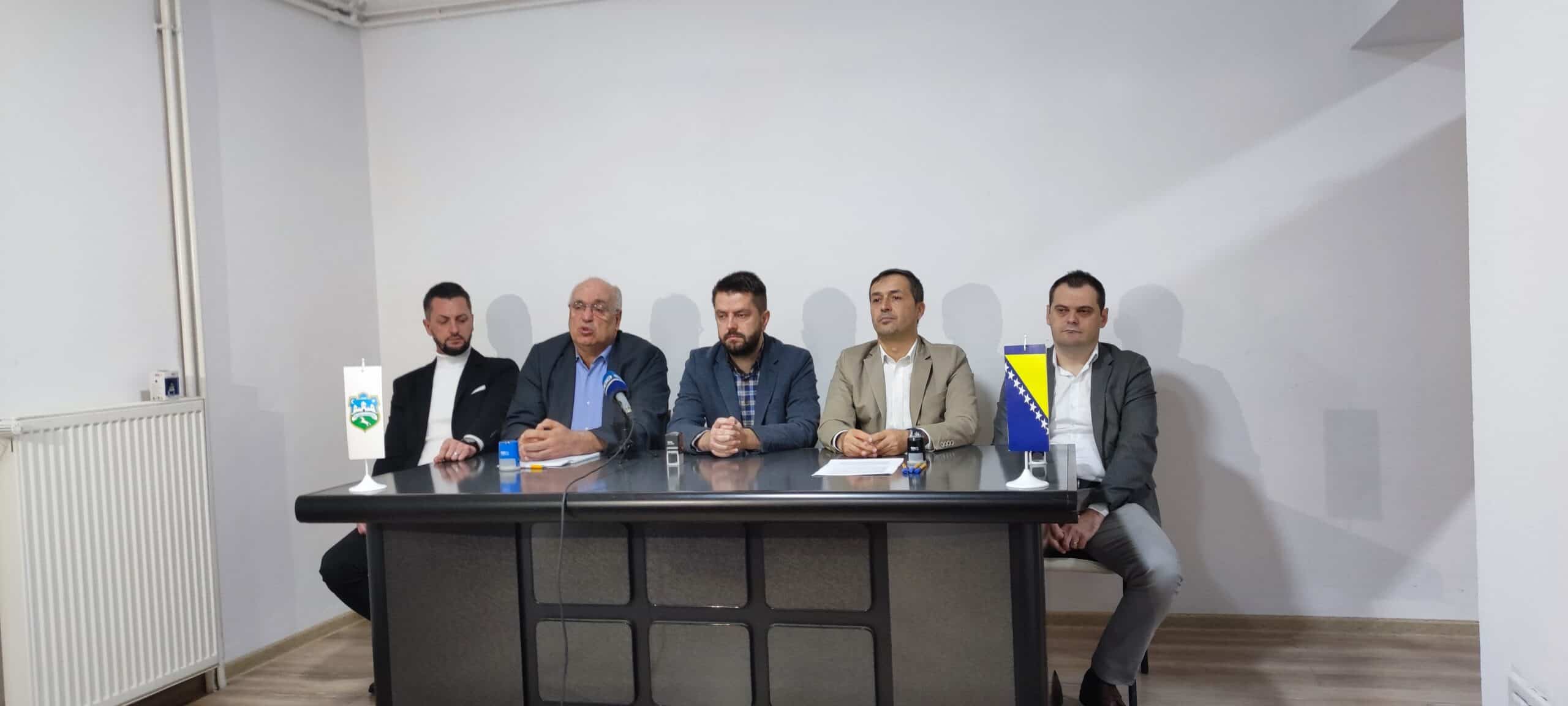 Pet političkih subjekata potpisalo platformu “Zajedno za Veliku Kladušu”