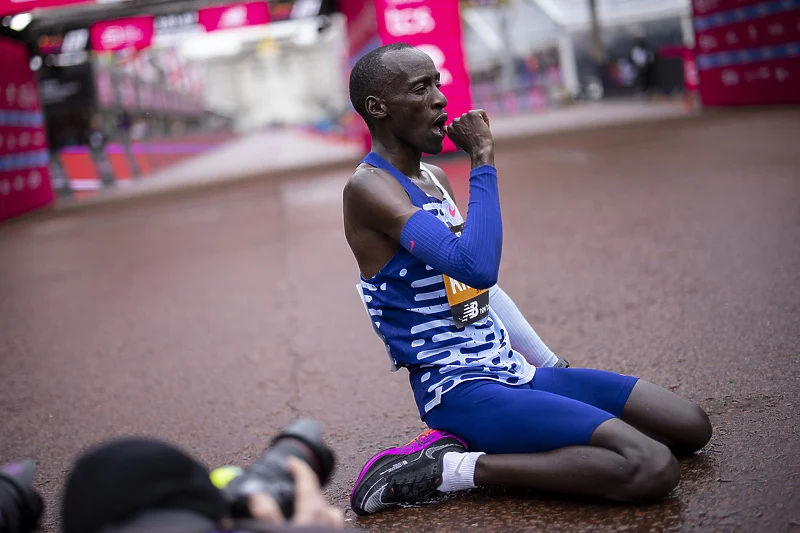 Poginuo Kenijac Kelvin Kiptum, svjetski rekorder u maratonu