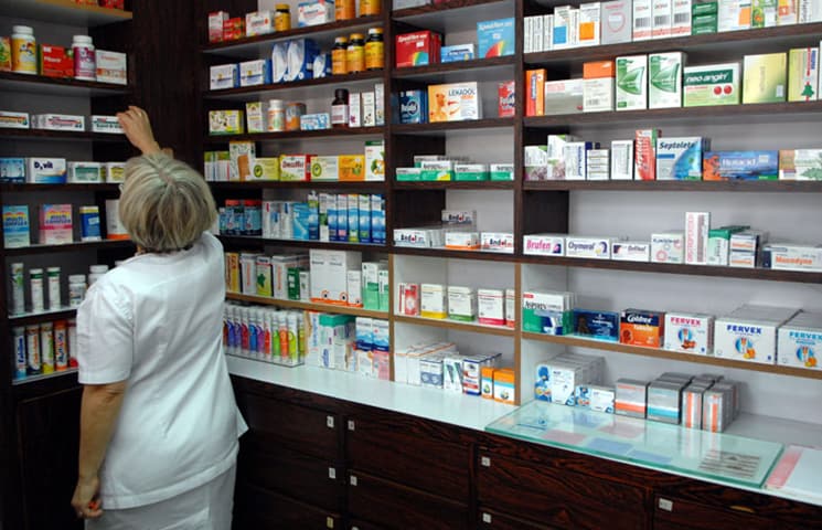 Građani BiH ostaju bez pojeftinjenja lijekova