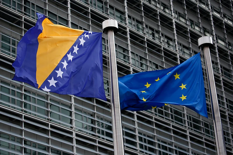 Politico: BiH će otvoriti pregovore sa EU, ali nastavak procesa je žestoko uslovljen
