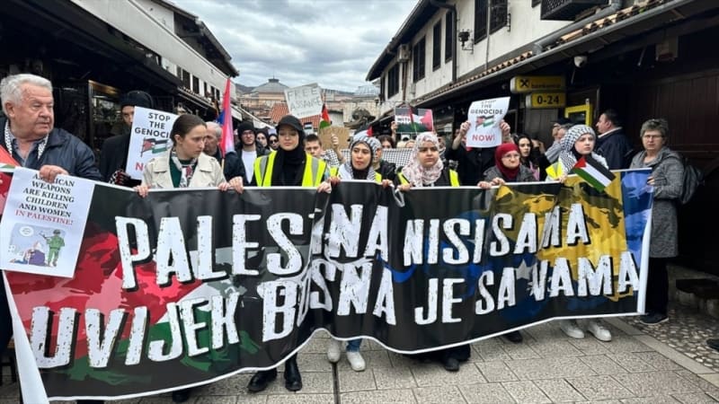 Sarajlije dižu svoj glas za Gazu: Održana mirna šetnja u znak podrške palestinskom narodu
