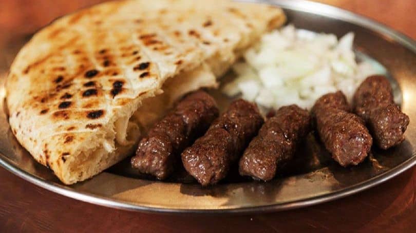 Ćevapi na Baščaršiji ponovo poskupjeli