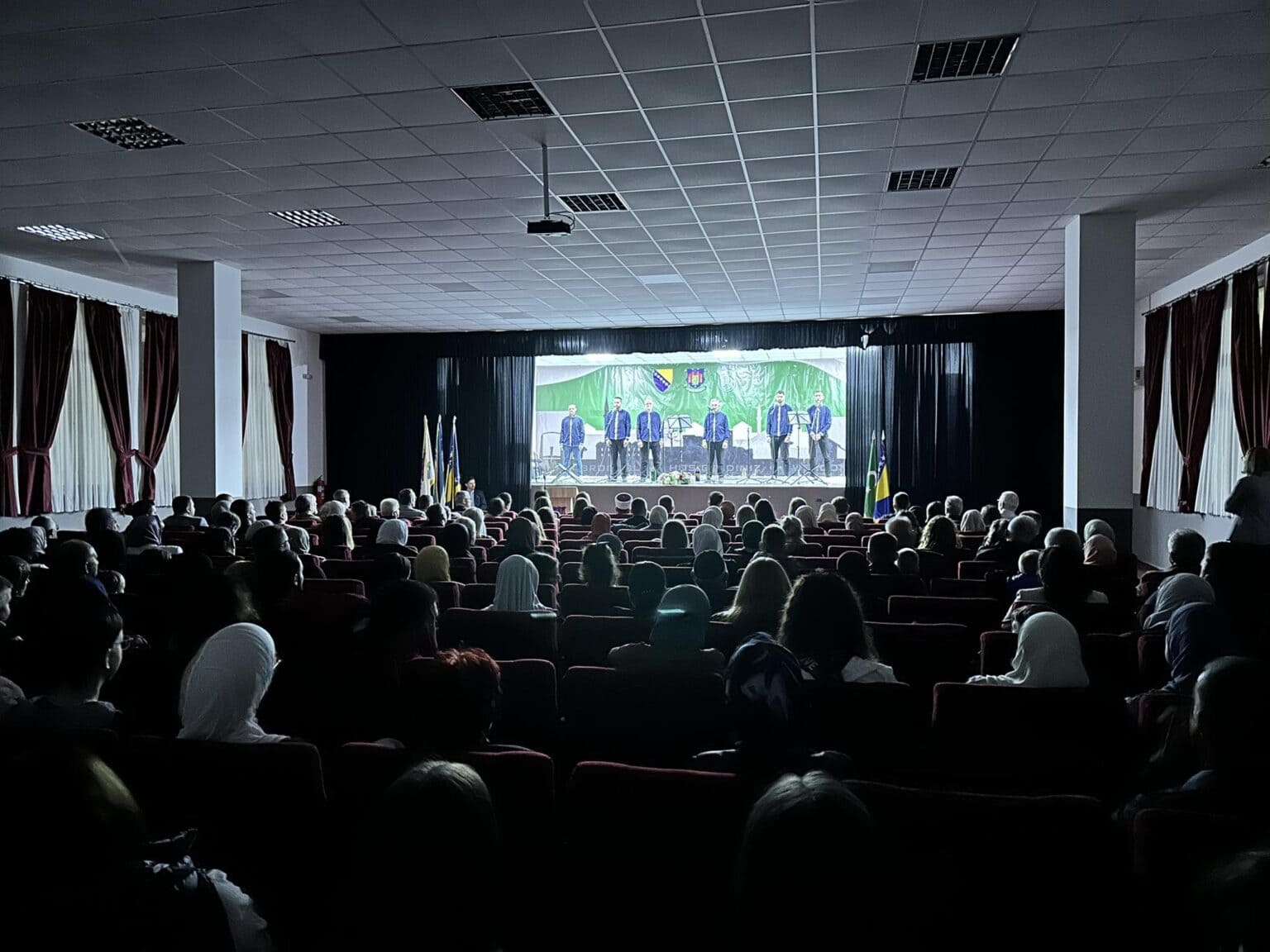 ODRŽAN TRADICIONALNI BAJRAMSKI KONCERT I OBILJEŽEN DAN ŠEHIDA U BUŽIMU