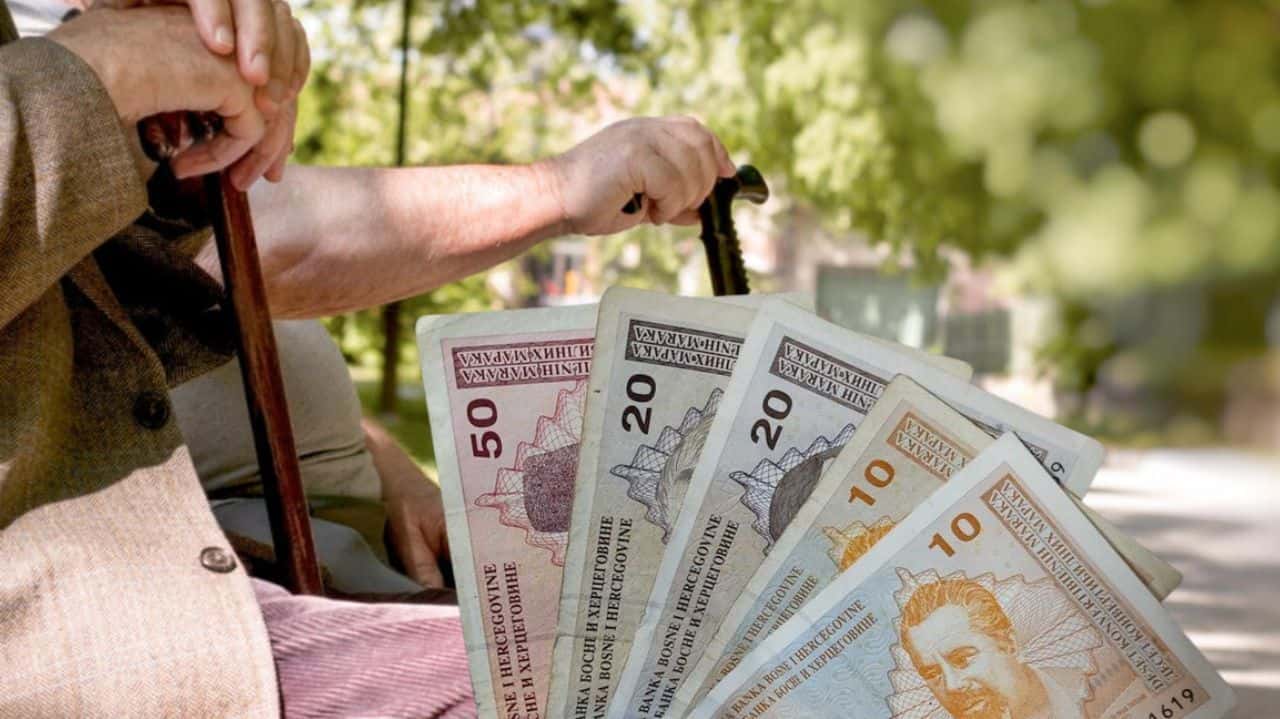 Penzija za mjesec maj: Poznat datum isplate u FBiH