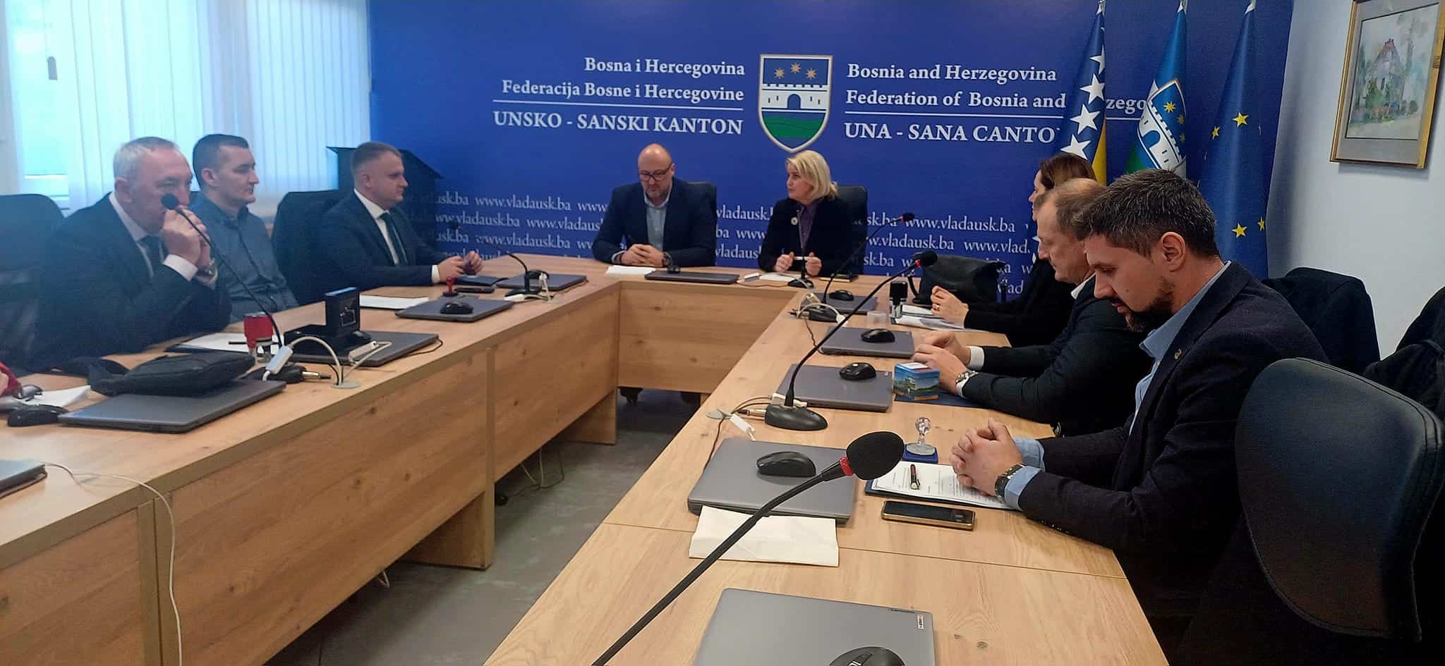 Velikoj Kladuši 100 000 KM  namjenskih sredstava za infrastrukturne projekte Vlade USK