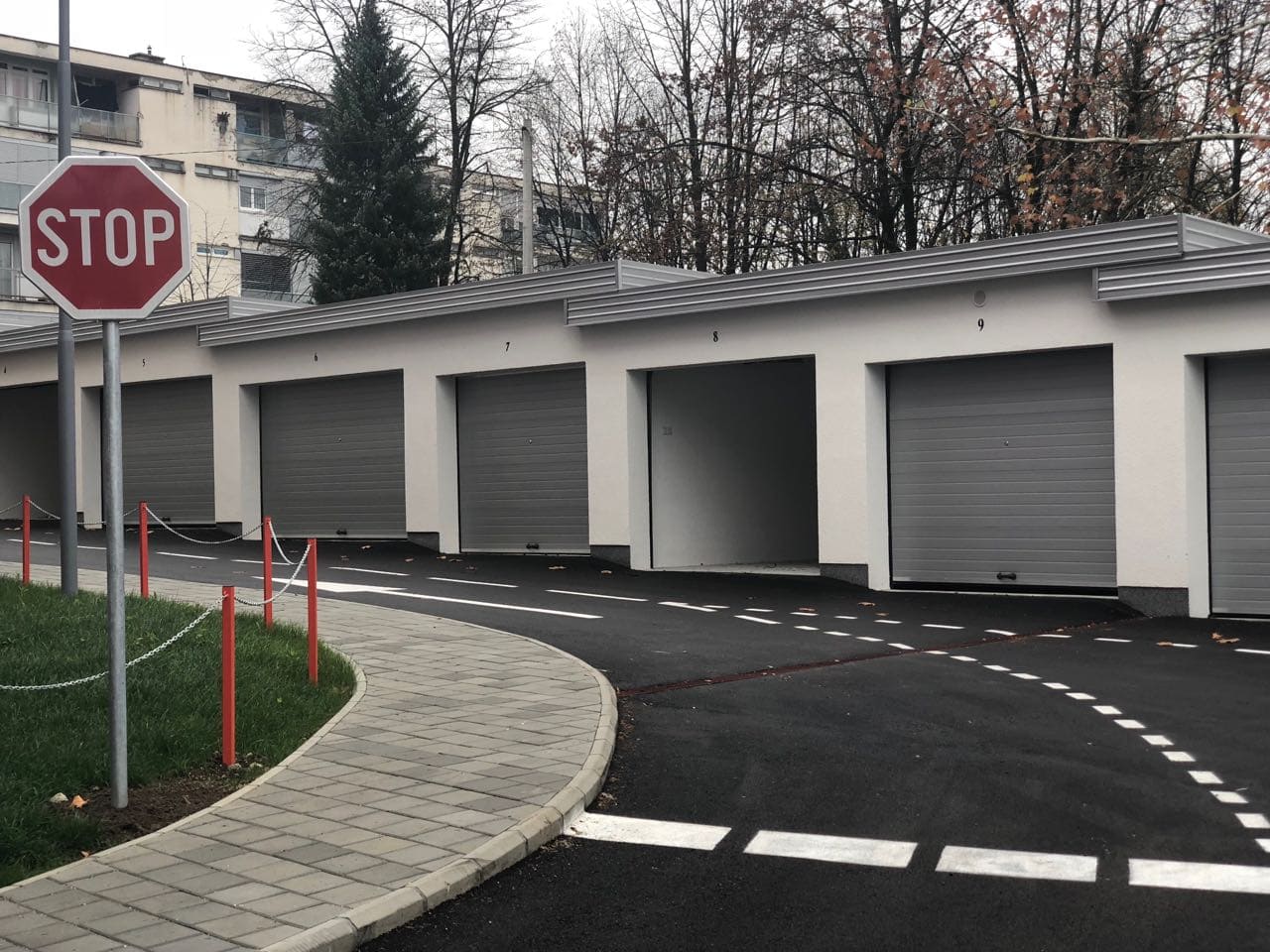 Javni oglas o prodaji garaža i ostava u vlasništvu Općine Velika Kladuša putem licitacije