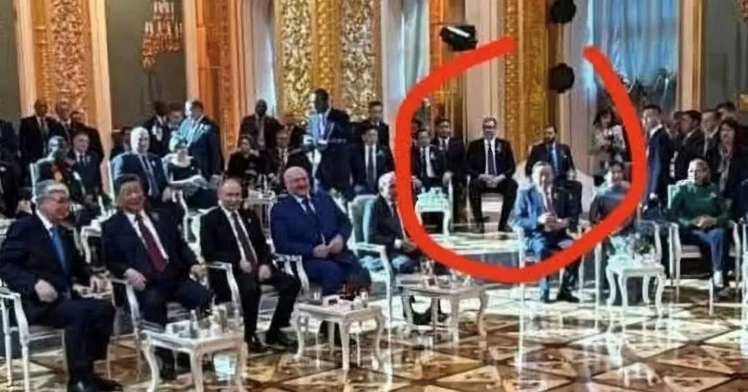 Kao da su neželjeni gosti gazde Putina: Vučić i Dodik u zadnjim redovima na večeri u Moskvi