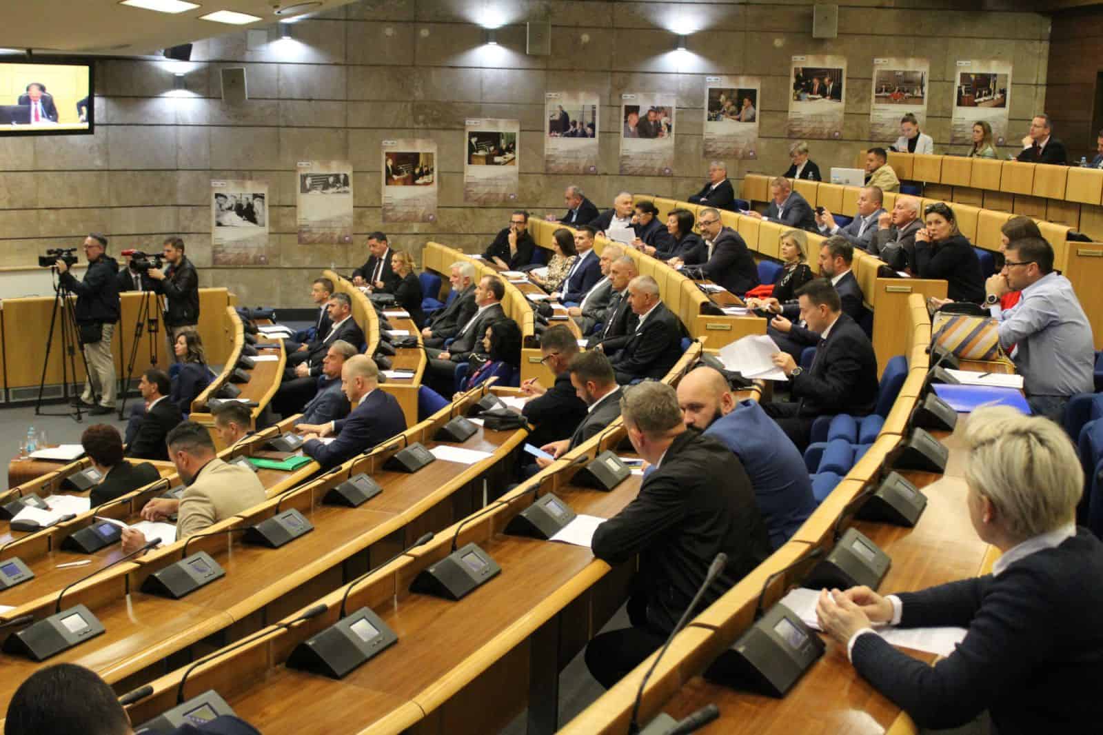 “Zakon o femicidu” danas na dnevnom redu Doma naroda FBiH