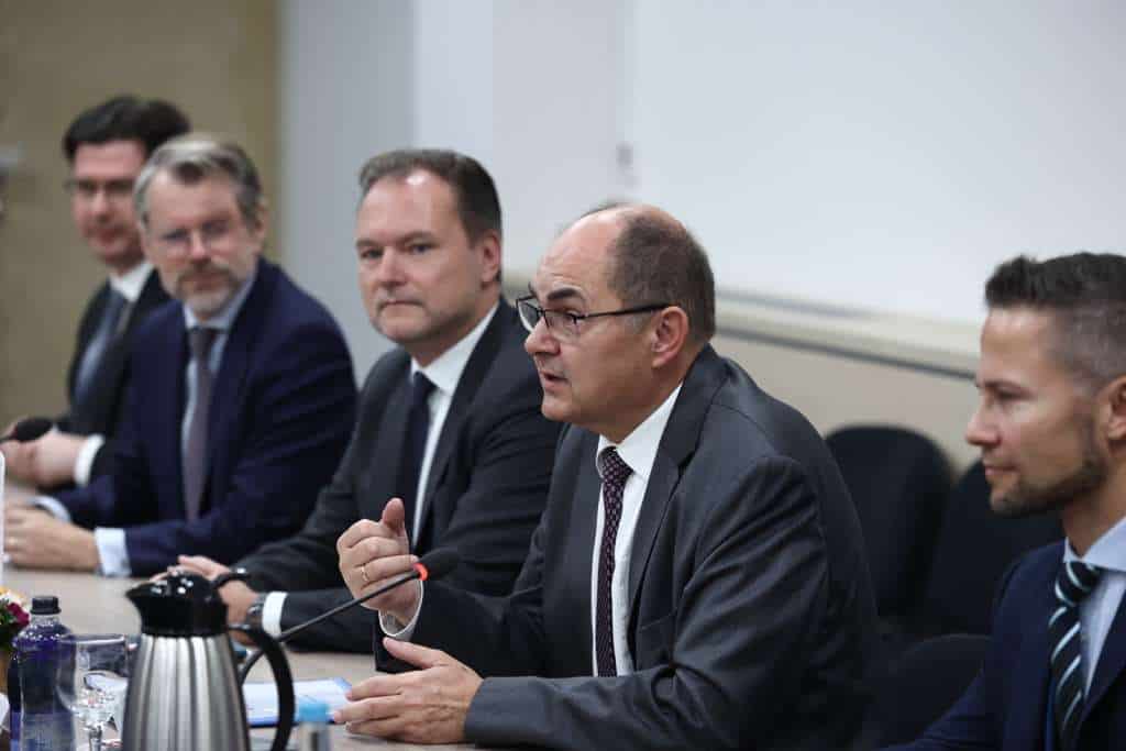 Svi predsjednici stranaka dolaze danas na PIC, kreće jedno od najvažnijih zasjedanja
