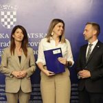 U Ljubuškom potpisani ugovori vrijedni 3,5 miliona eura za projekte potpore Hrvatima u BiH