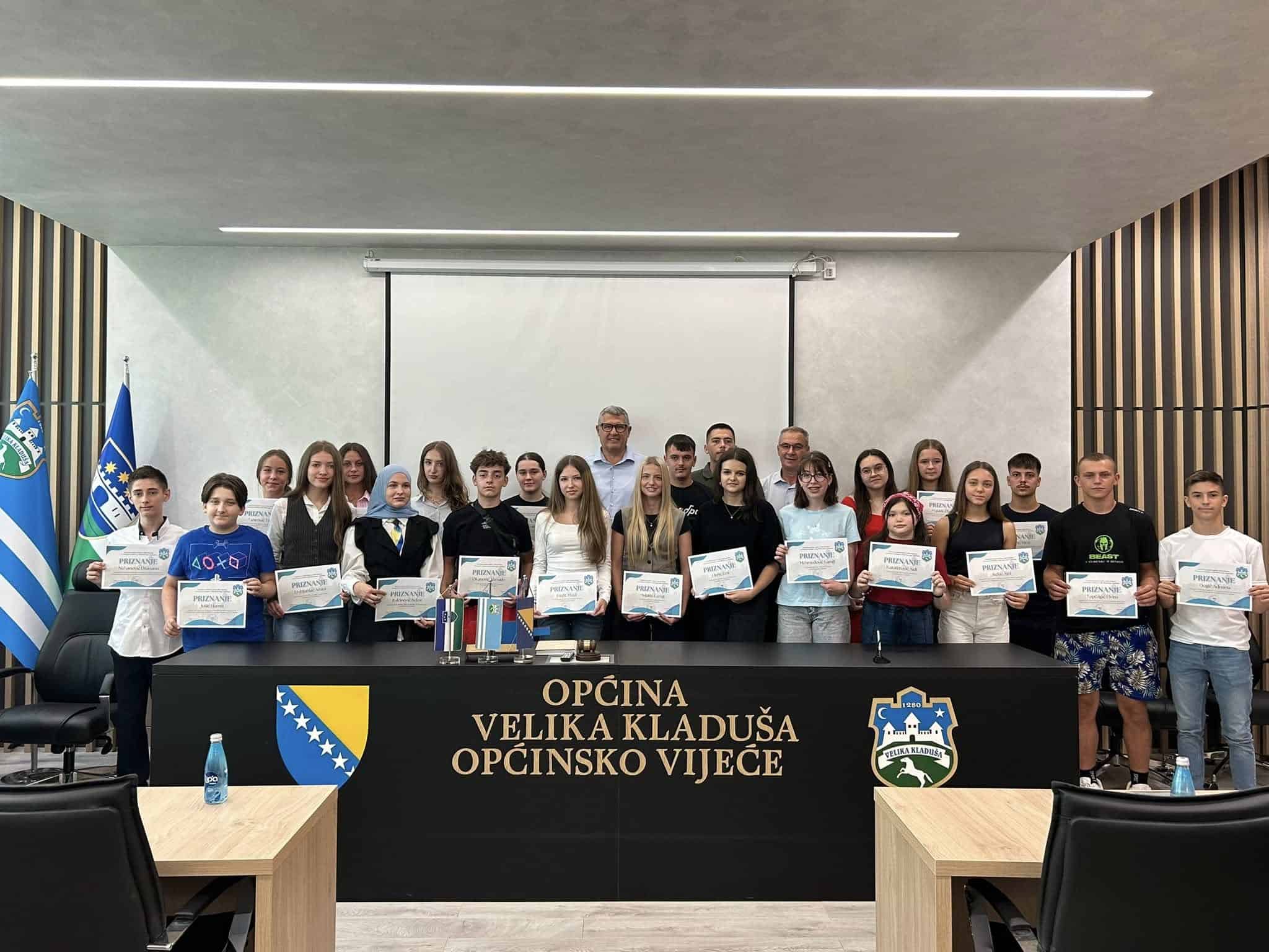 Općina Velika Kladuša nagradila najbolje učenike