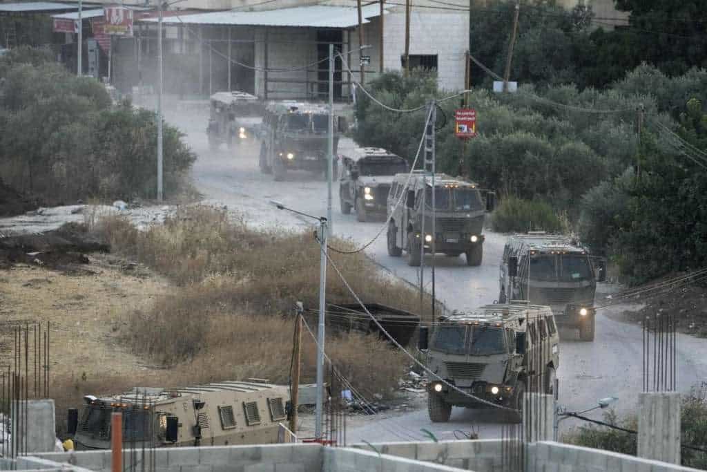 Palestinci bježe iz Gaze dok Izrael tvrdi da su počele prve faze napada