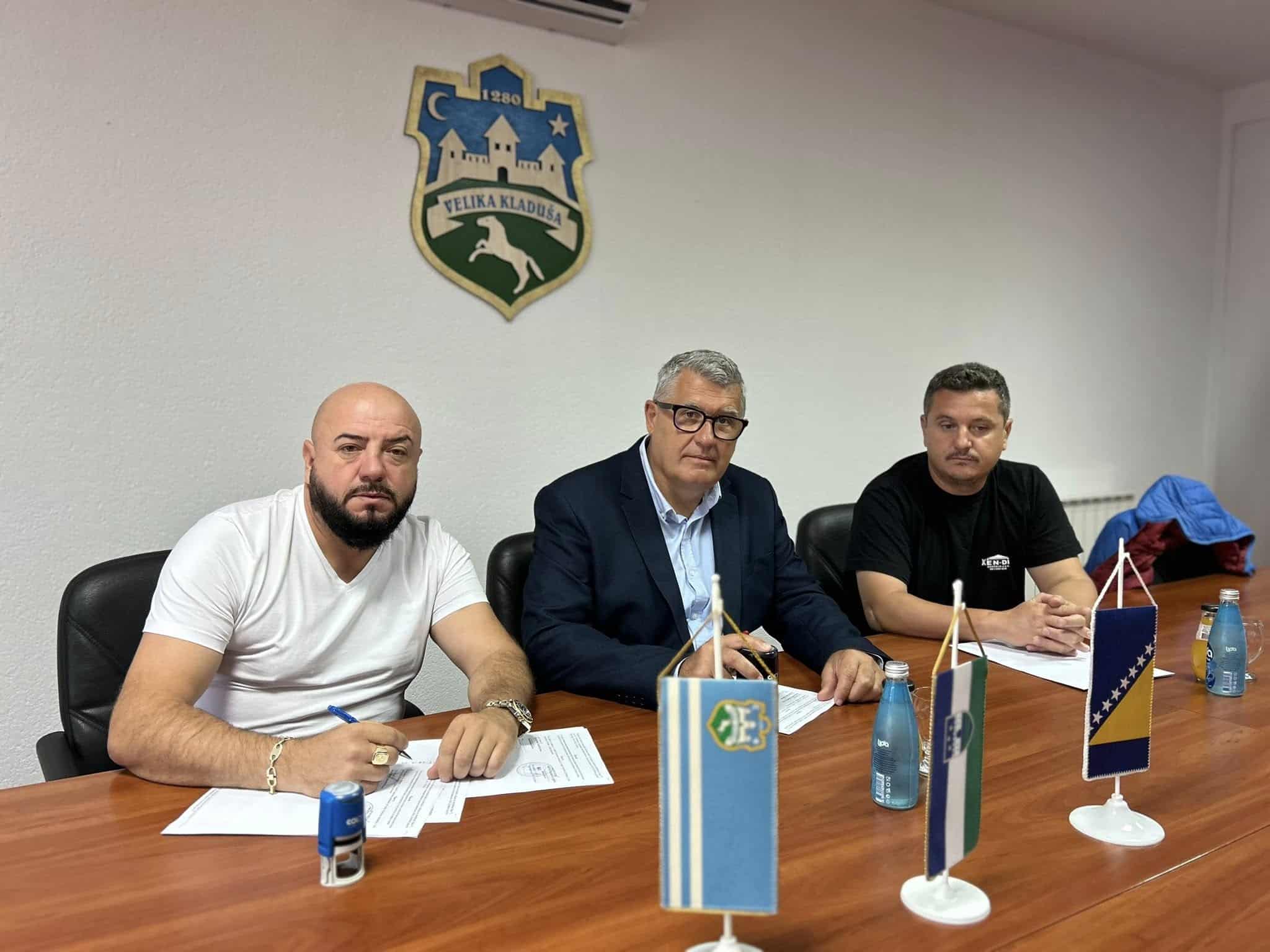 Potpisan ugovor s firmom “BK Kendić-Gradnja” za sanaciju lokalne ceste u Kudićima