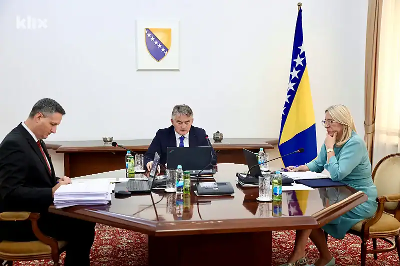 Predsjedništvo BiH usvojilo zaključke: Vijeće ministara ima rok pet dana da dostavi detaljan prijedlog budžeta