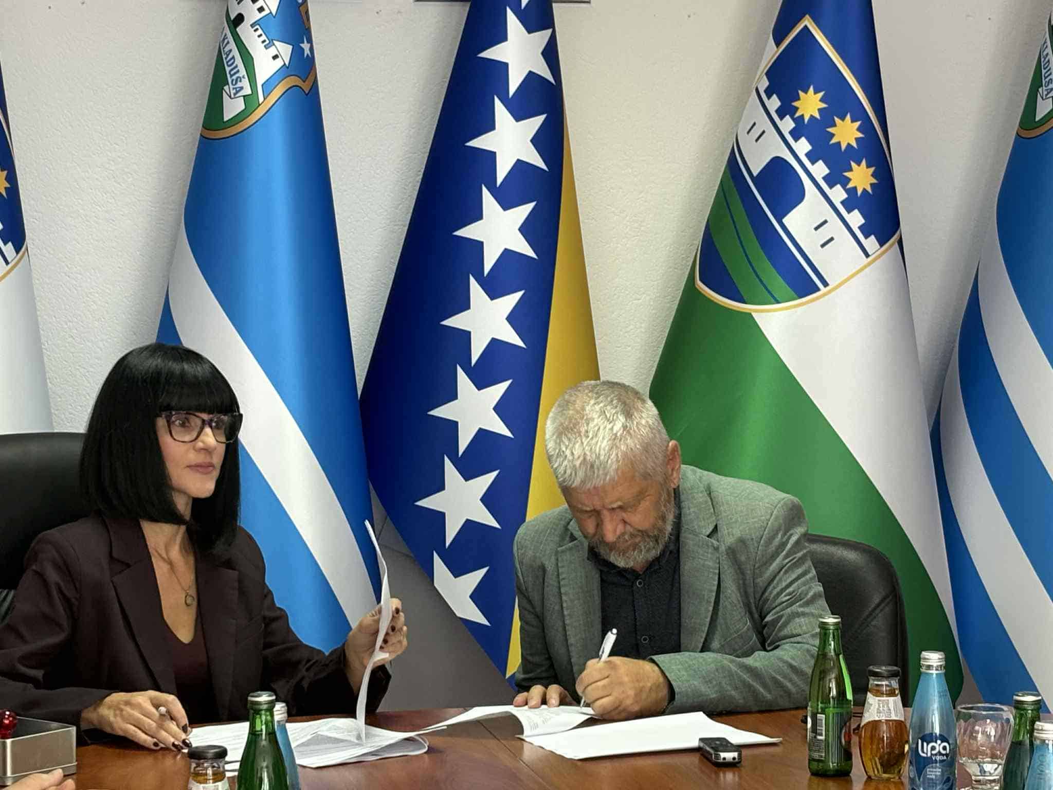 Počinje sanacija krovišta kule Starog grada u Velikoj Kladuši