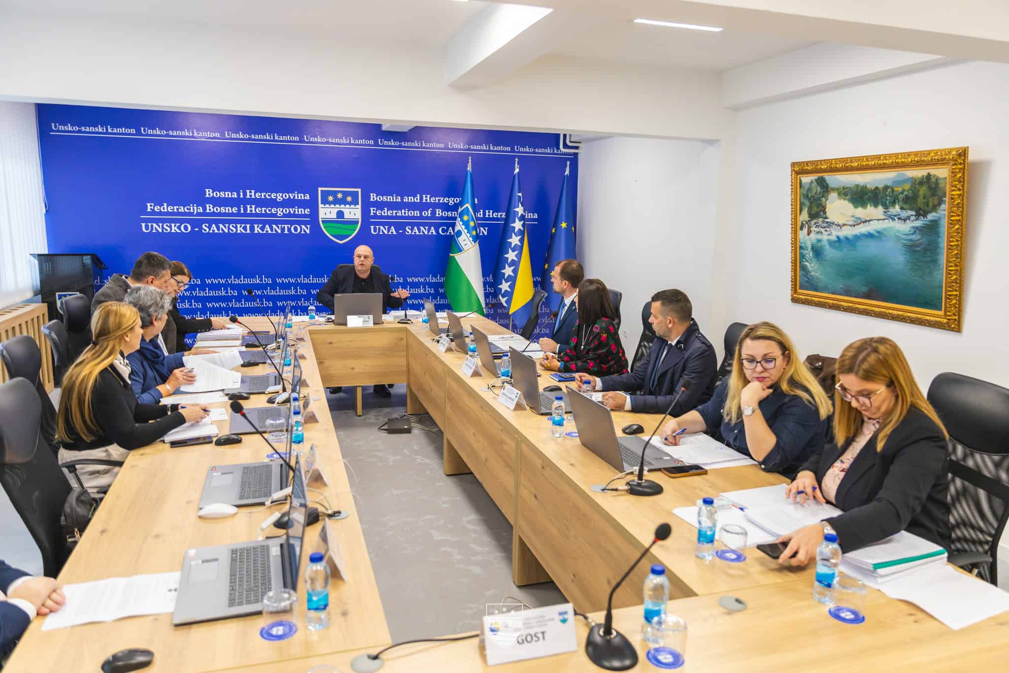 Danas na sjednici Vlade USK: budžetski suficit i odluka o Lječilištu Gata