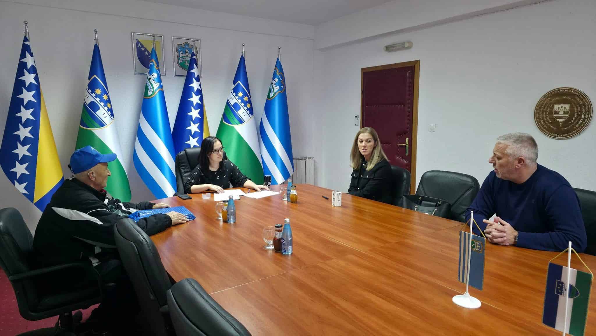 Potpisan ugovor o rekonstrukciji puta „Gradina–Razbojna“