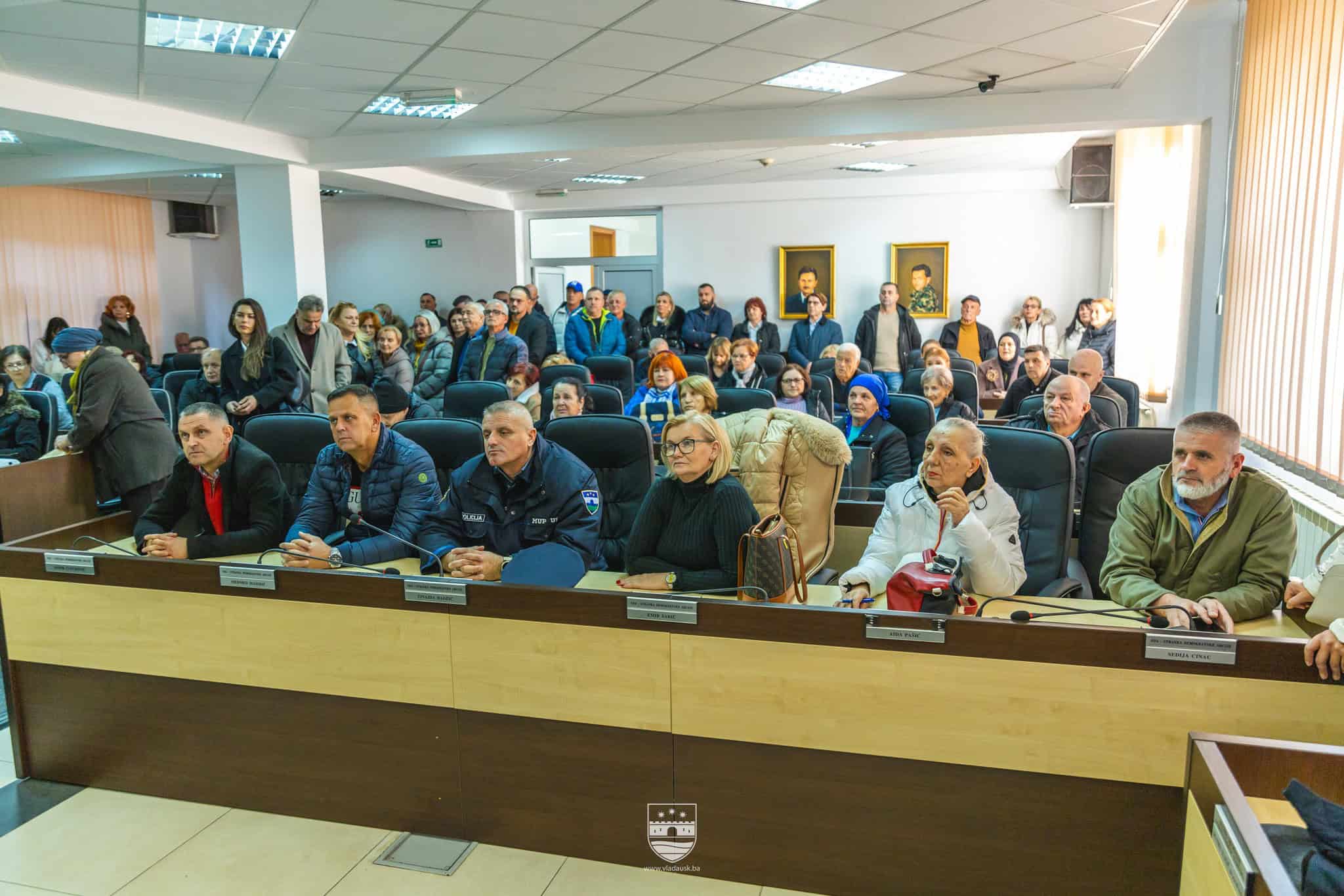 Ministar Jakšić potpisao ugovore: Počinje isplata dugogodišnjih potraživanja građana USK