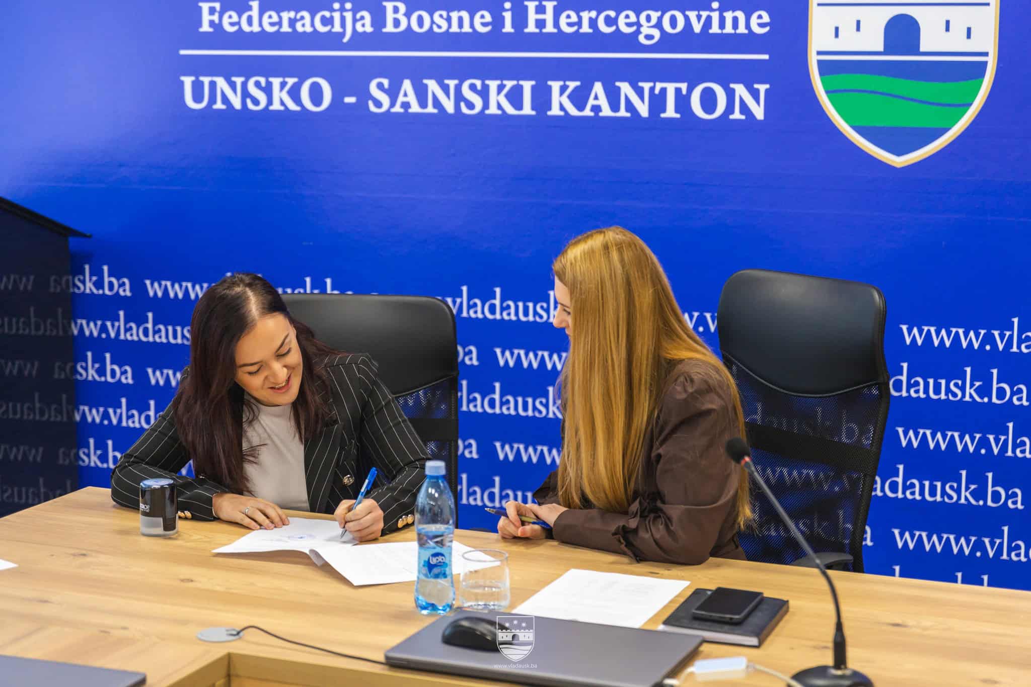 598.115 KM za projekte postavljanja turističke signalizacije