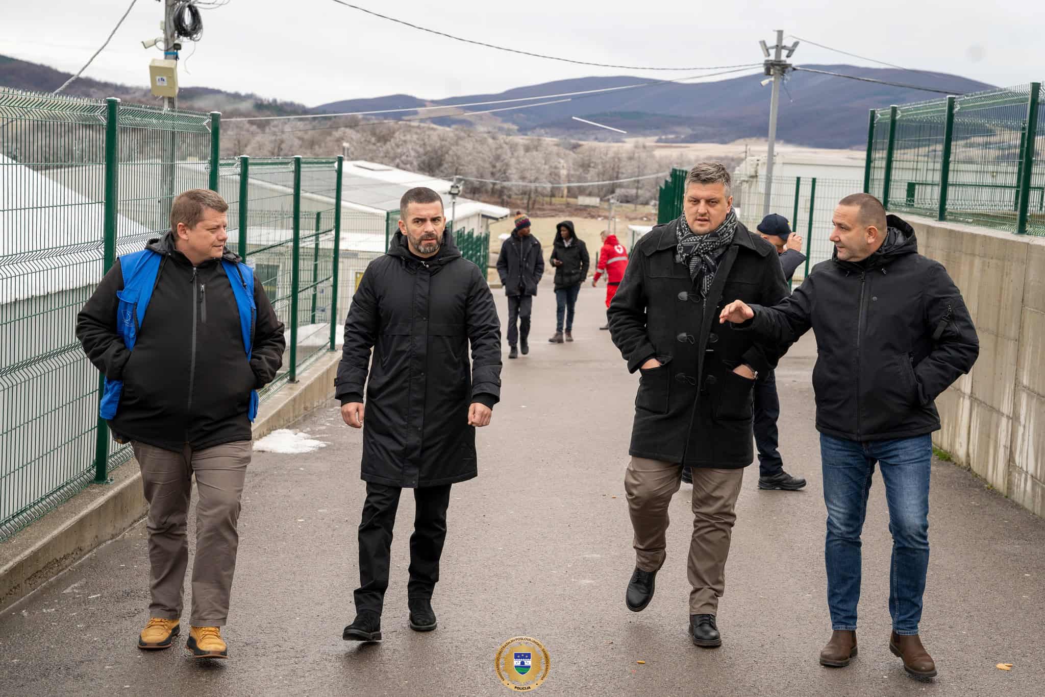 Ministar MUP-a USK-a posjetio kamp Lipa i održao sastanak sa predstavnicima SPS-a i IOM-a