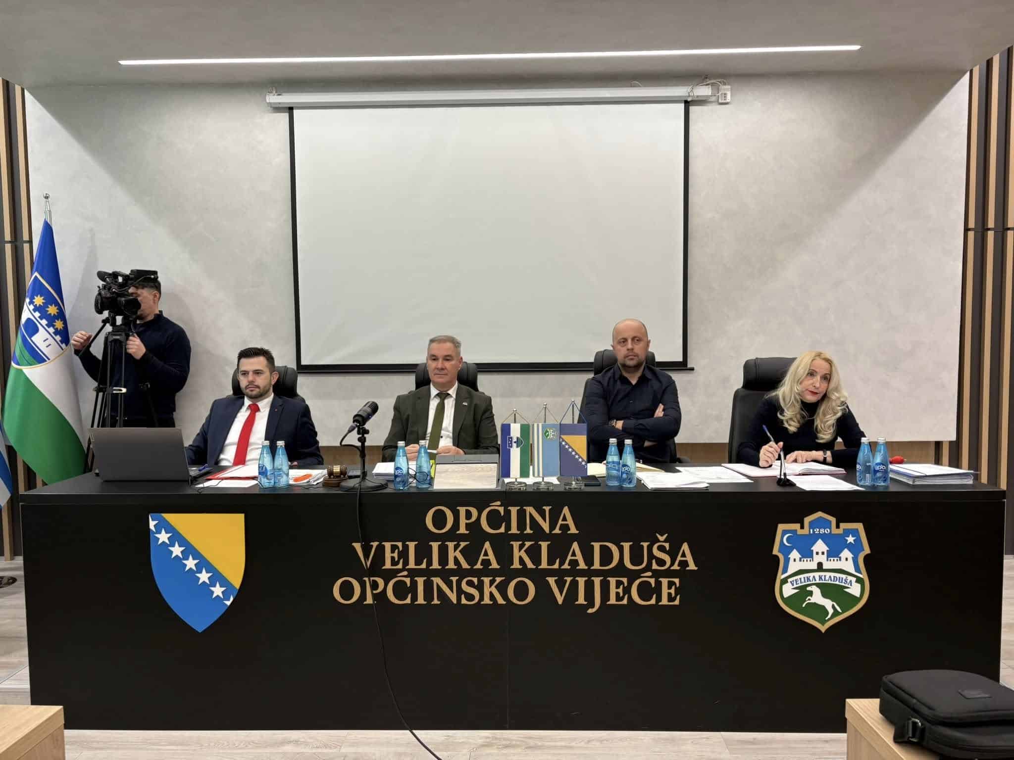 Dvotrećinskom većinom do kreditnog zaduženja i najvećeg poslijeratnog projekta u Velikoj Kladuši