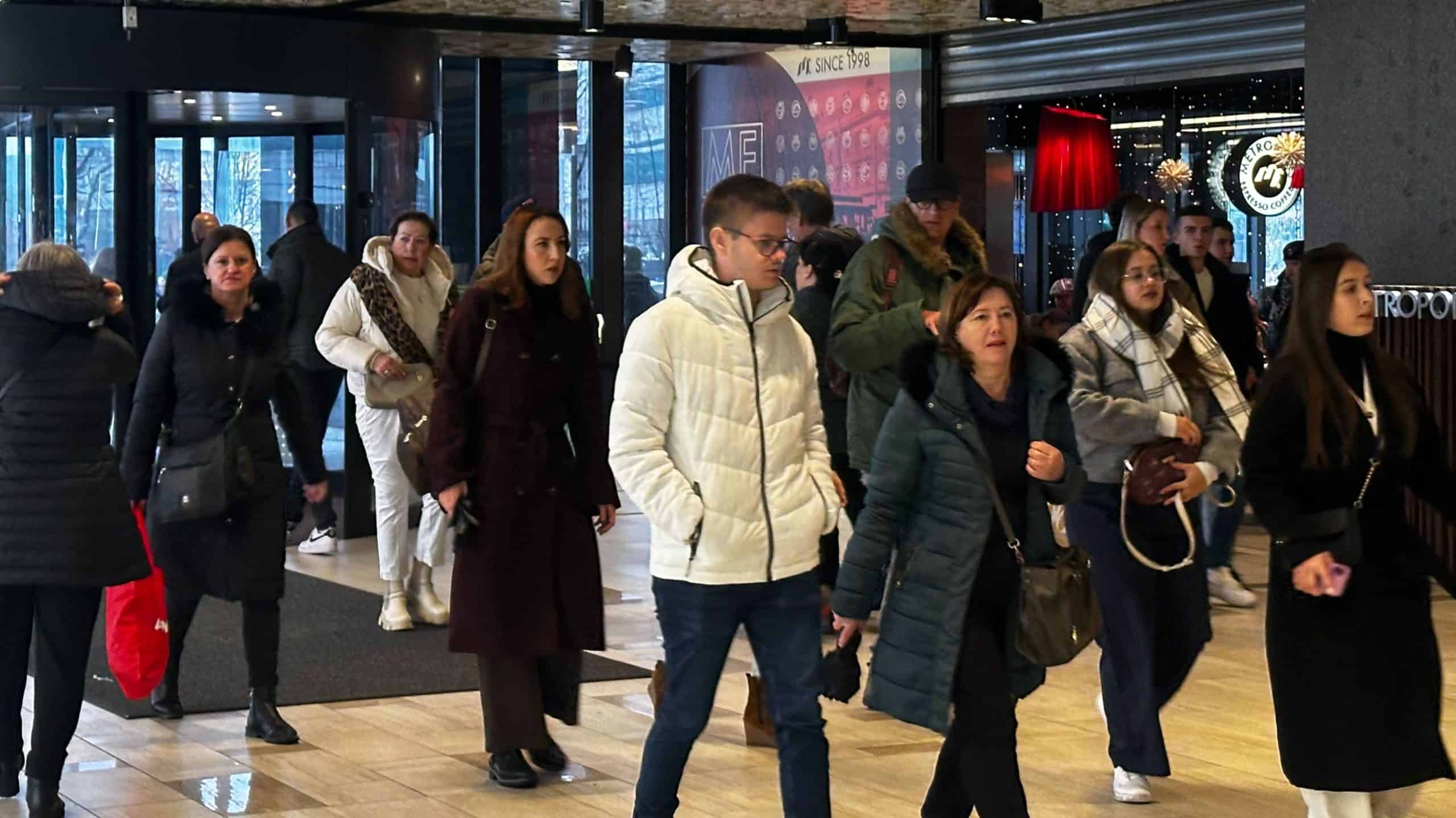 Stiglo pojašnjenje: Iako je neradni dan, prodajni objekti mogu raditi 2. januara