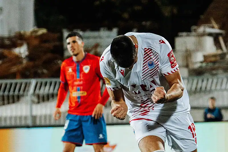 Derbijem vodećih ekipa u Banjoj Luci danas se stavlja tačka na nogometnu jesen u BiH