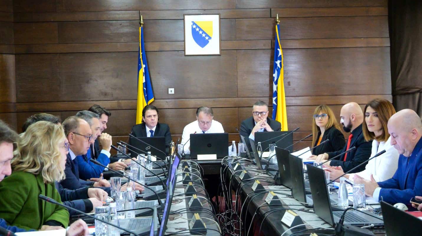 Vlada FBiH: Skoro dva miliona KM za uvezivanje radnog staža 153 radnika