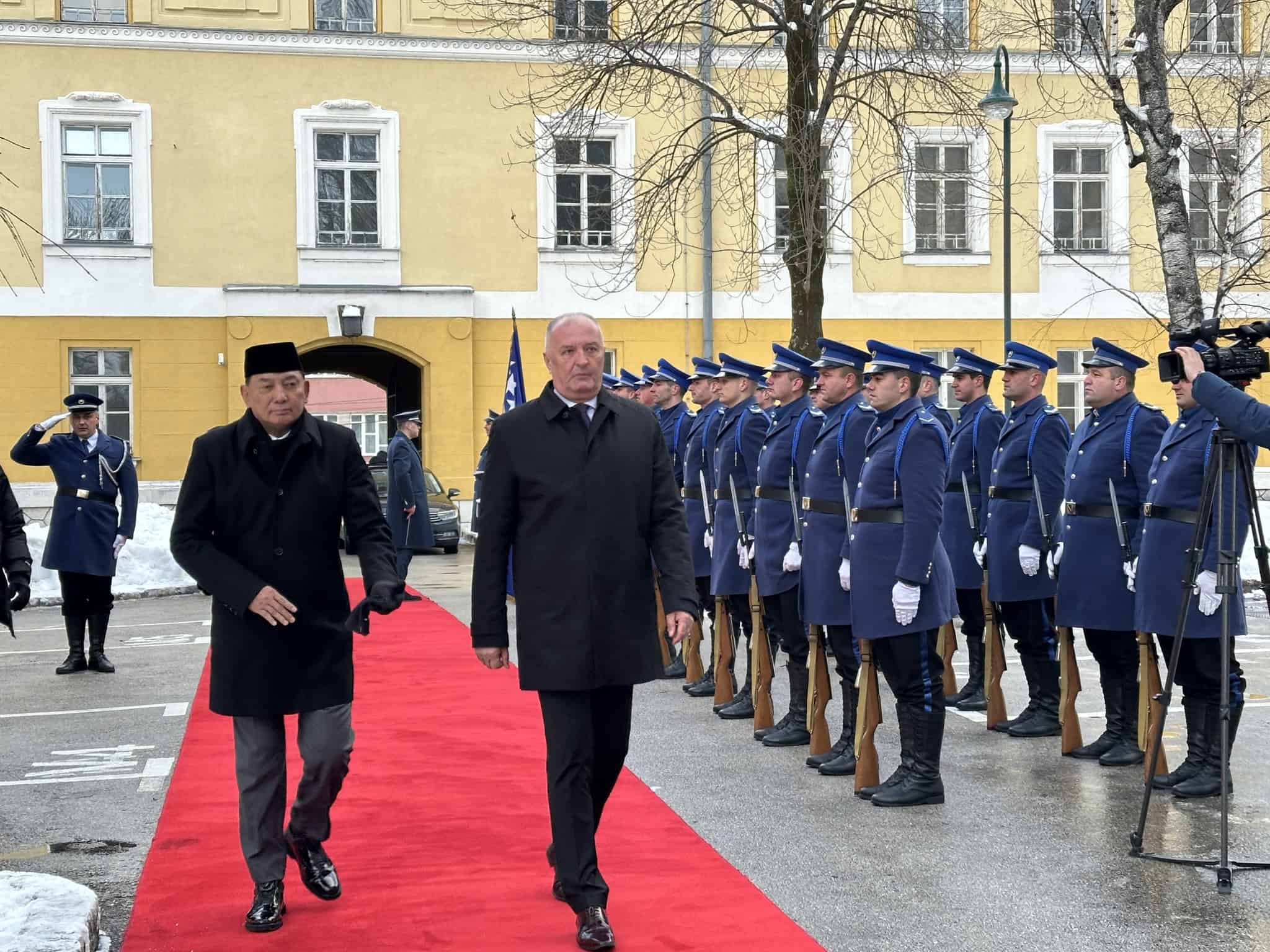 Ministar Helez ugostio delegaciju Indonezije: Potpisani prvi akti o vojnoj saradnji