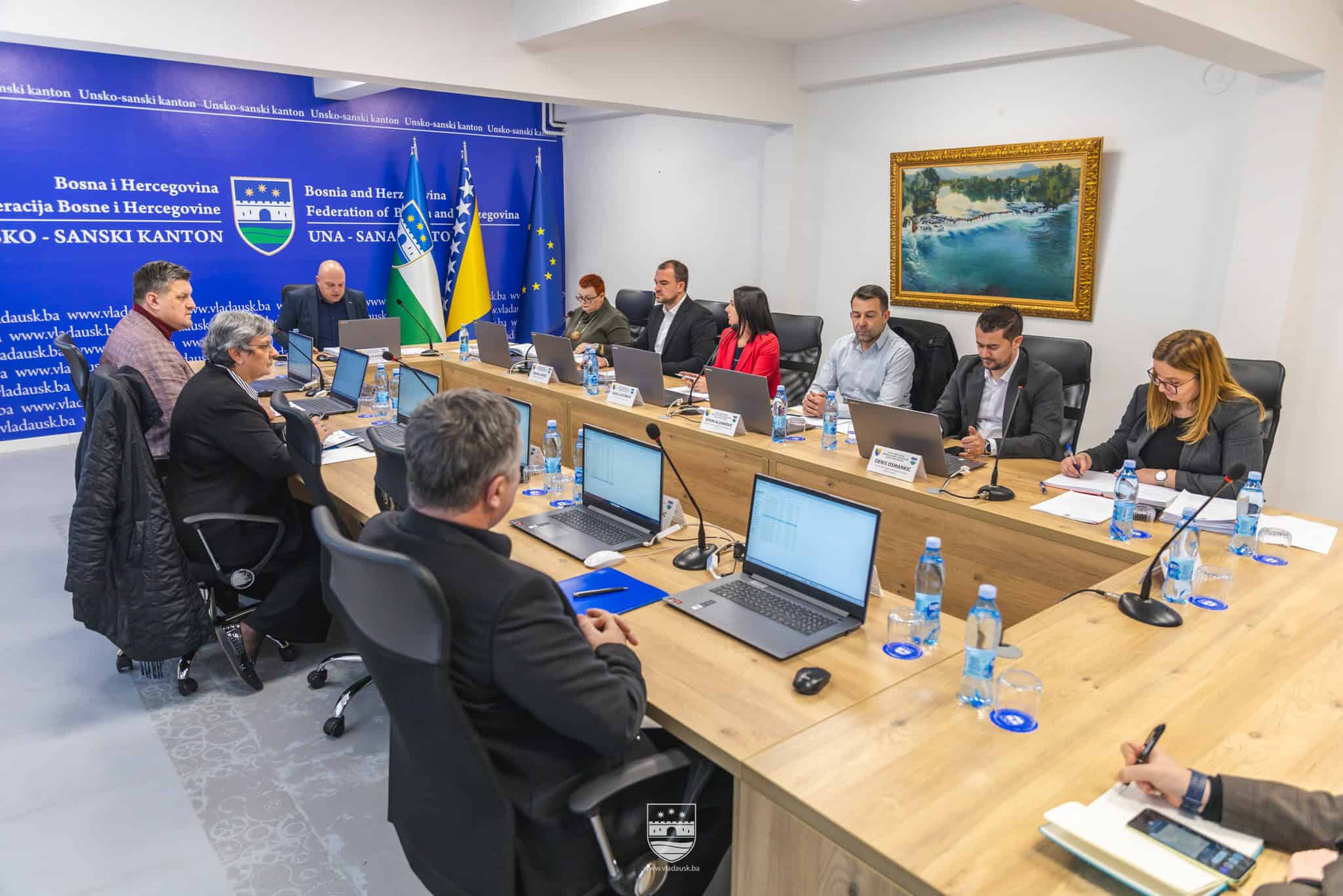 Vlada USK održala 2. sjednicu: Povećane naknade borcima i novi akcioni plan protiv trgovine ljudima