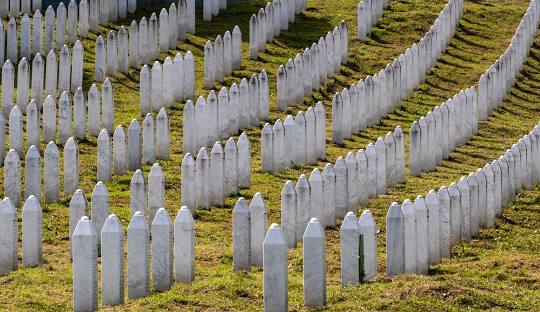 U Memorijalnom centru Srebrenica-Potočari prije 23 godine ukopano prvih 600 žrtava genocida