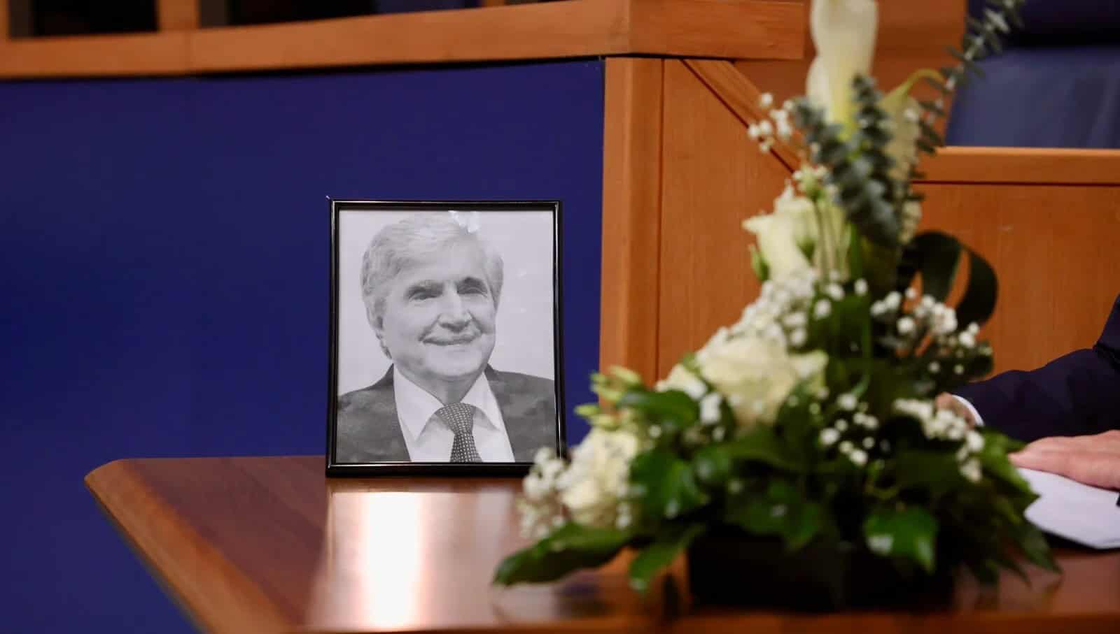 Održana komemoracija Rusmiru Mahmutćehajiću, prvom potpredsjedniku Vlade RBiH