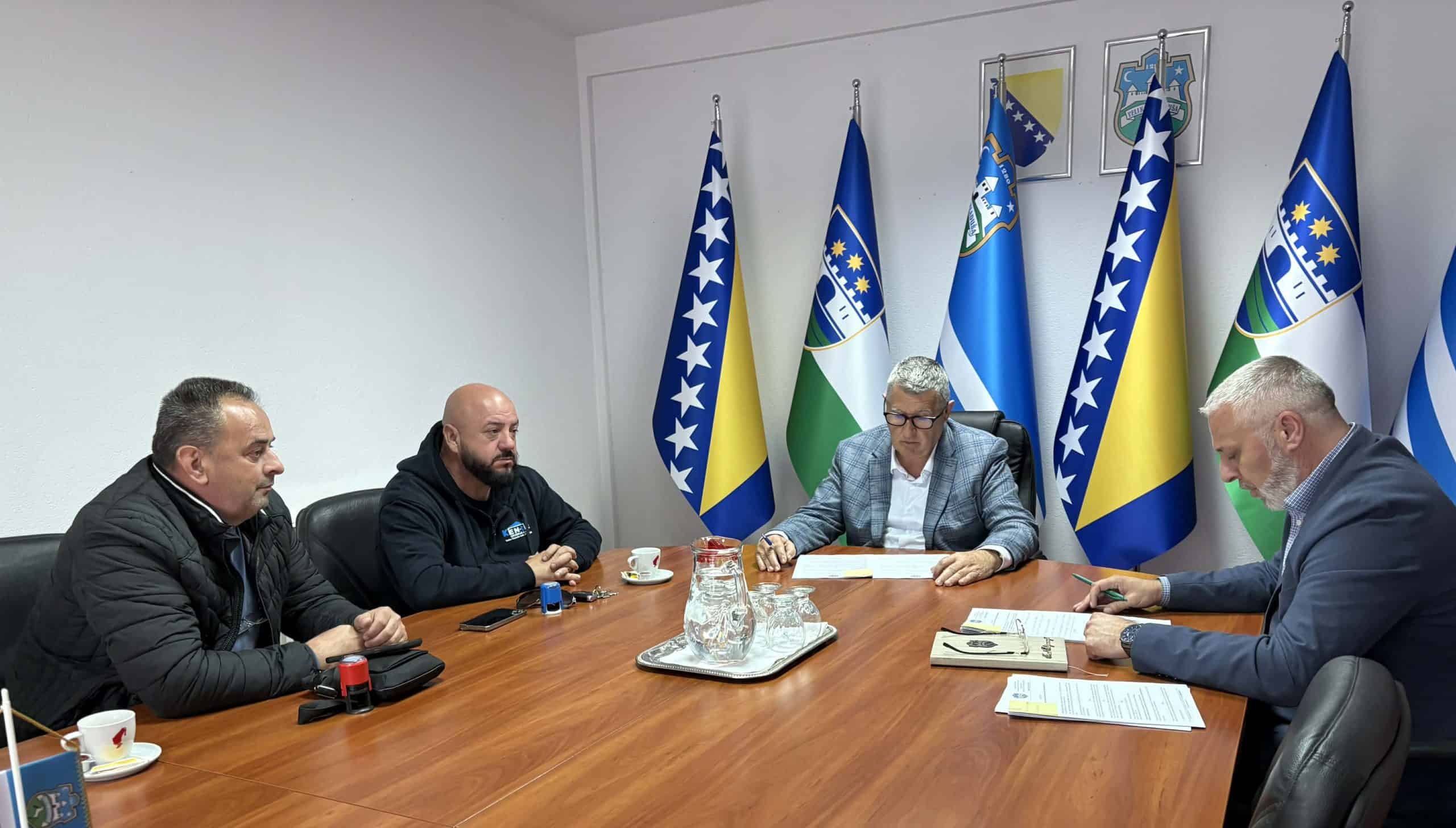 U Velikoj Kladuši potpisani ugovori za nove infrastrukturne projekte