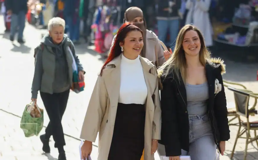 U BiH danas sunčano i toplo: Temperature do 24 stepena